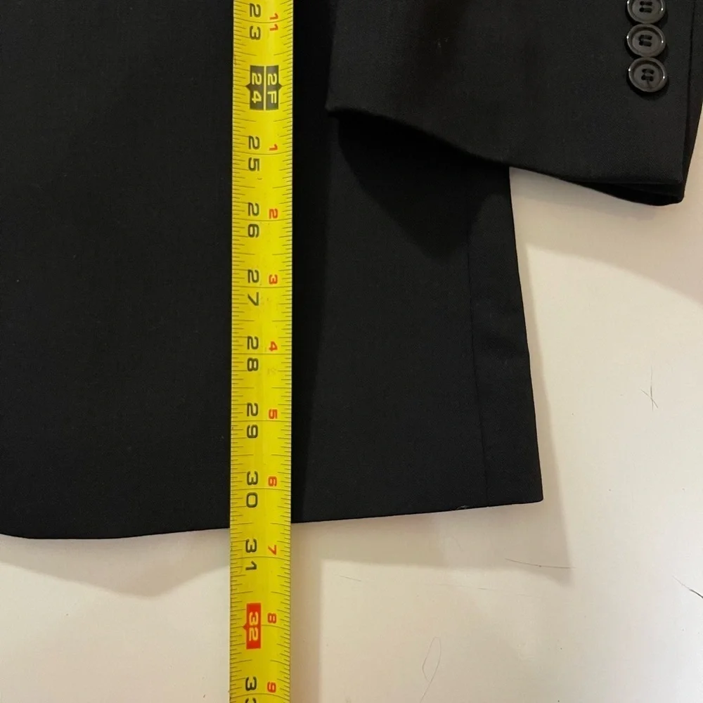 100% Wool Men’s Suit - Complete with Blazer and Pants